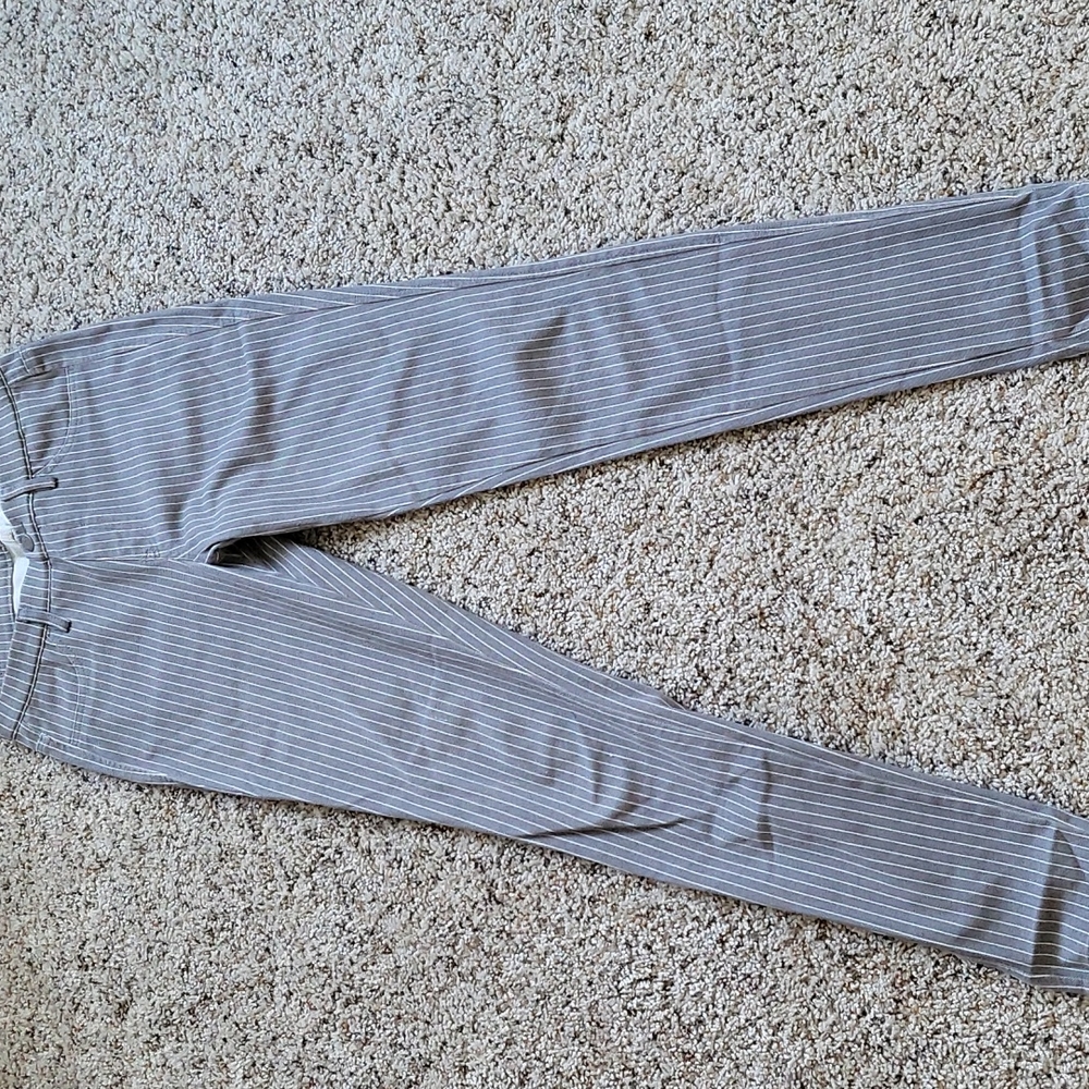 Womens Uniqlo Gray and White Striped Pants
